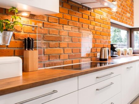 clear-glass-splashback
