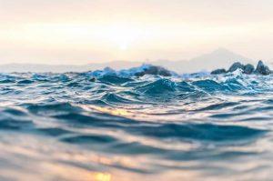 PSB371-waves-on-sea